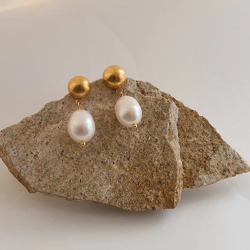Cornelia Freshwater Pearl Earrings