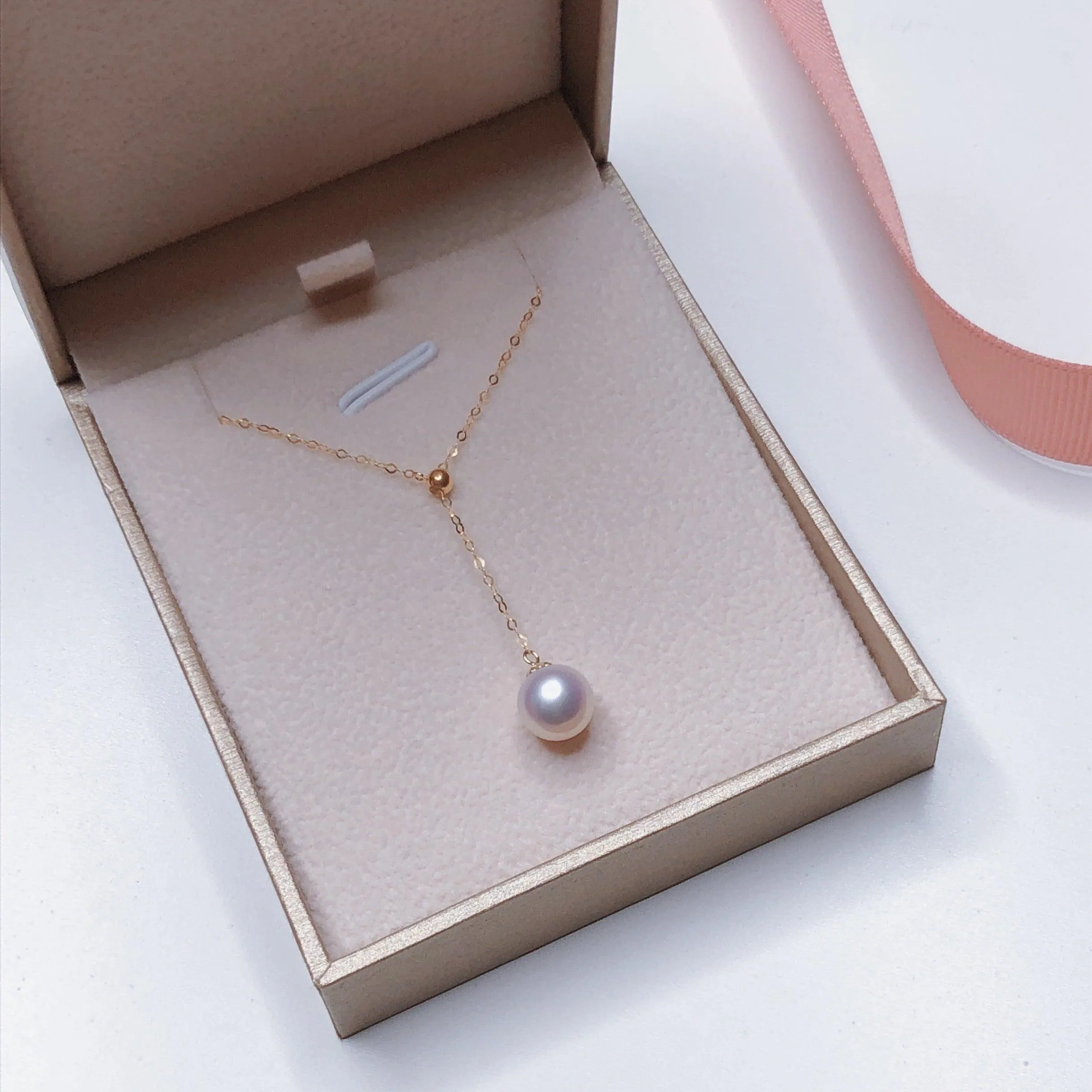 Single Pearl Pendant Necklace 18K Gold