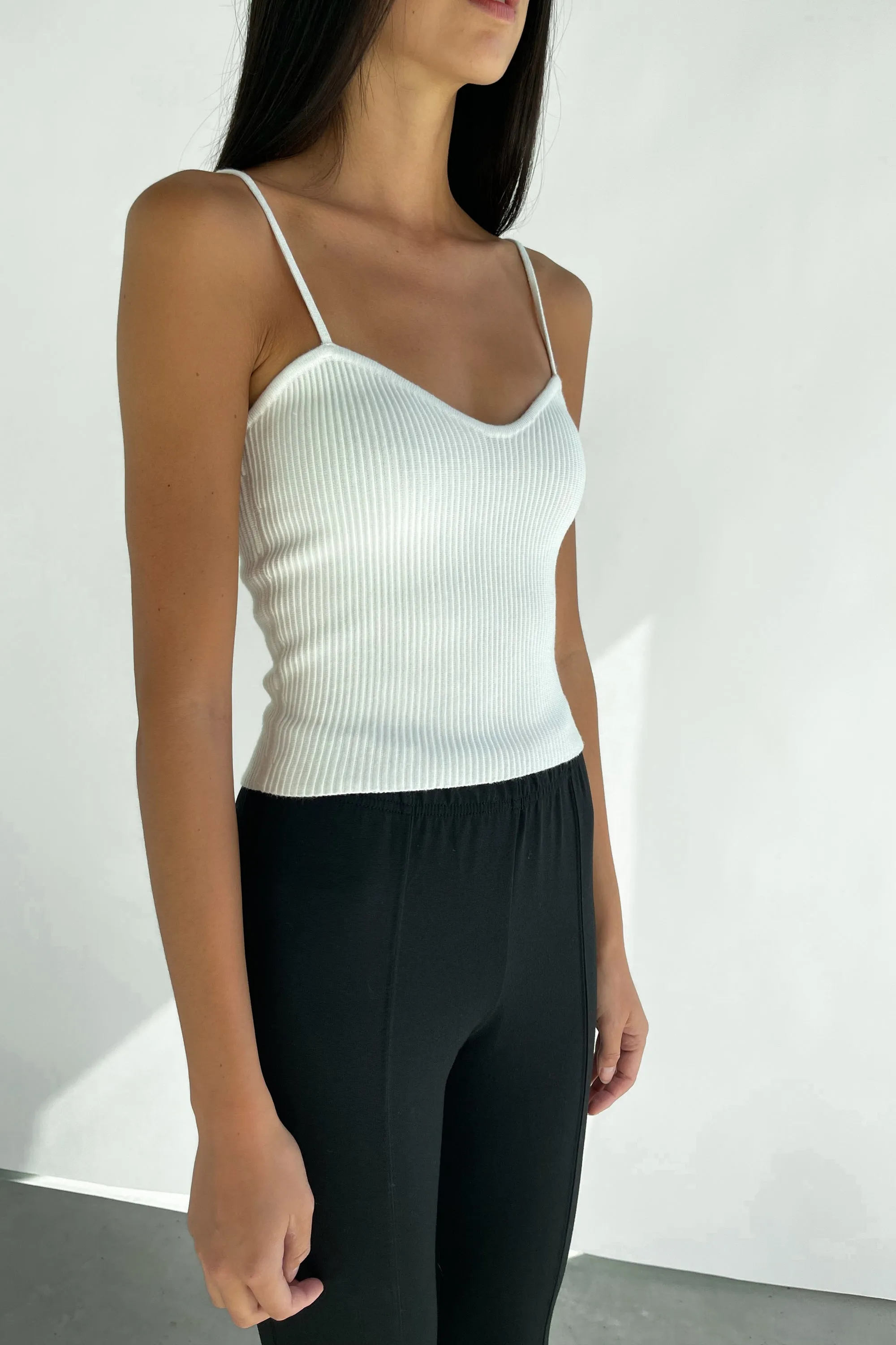 SWEETHEART NECK TANK