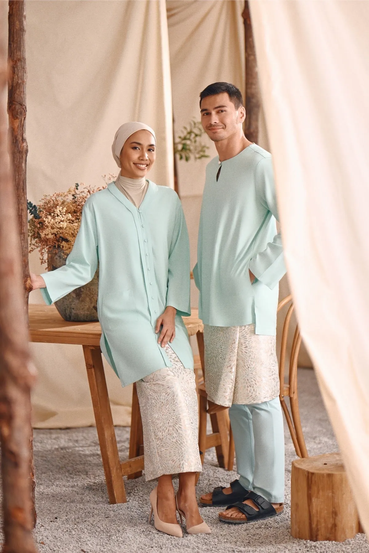 The Bayu Women Kebarung Top - Tiffany Blue