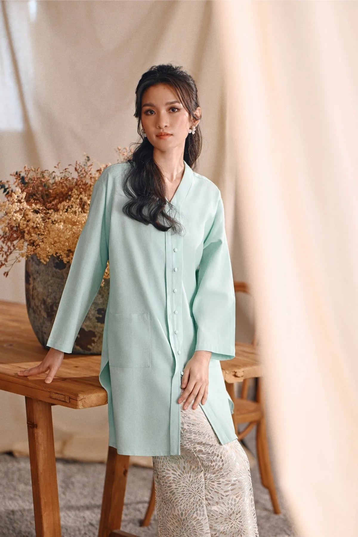 The Bayu Women Kebarung Top - Tiffany Blue