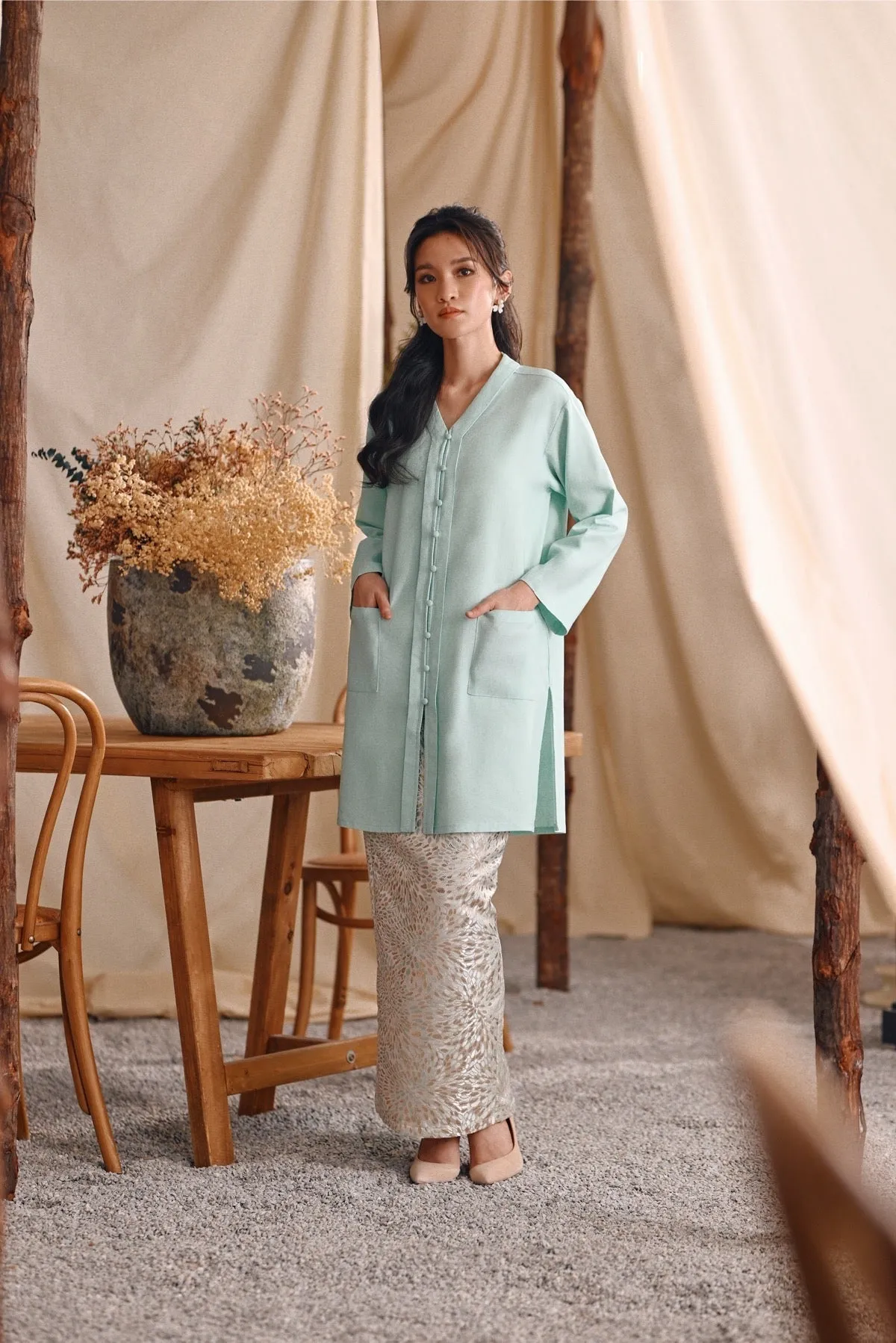 The Bayu Women Kebarung Top - Tiffany Blue