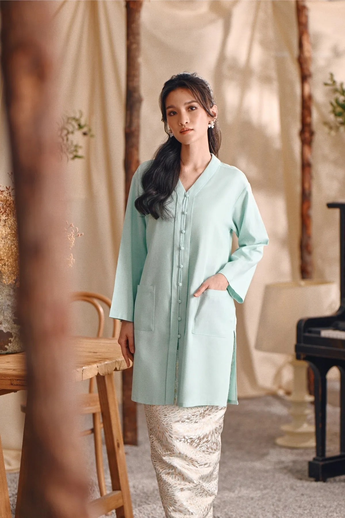 The Bayu Women Kebarung Top - Tiffany Blue