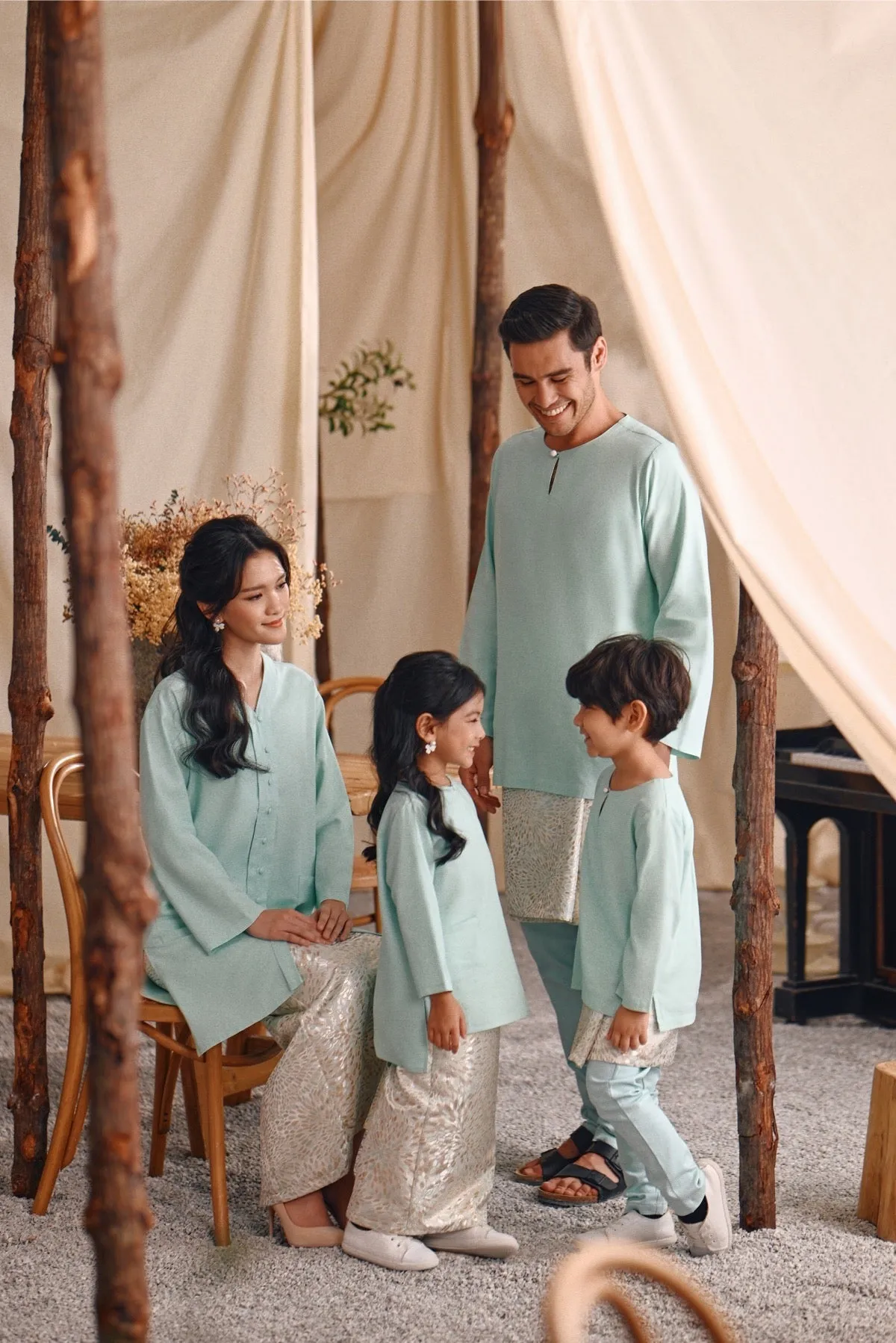 The Bayu Women Kebarung Top - Tiffany Blue
