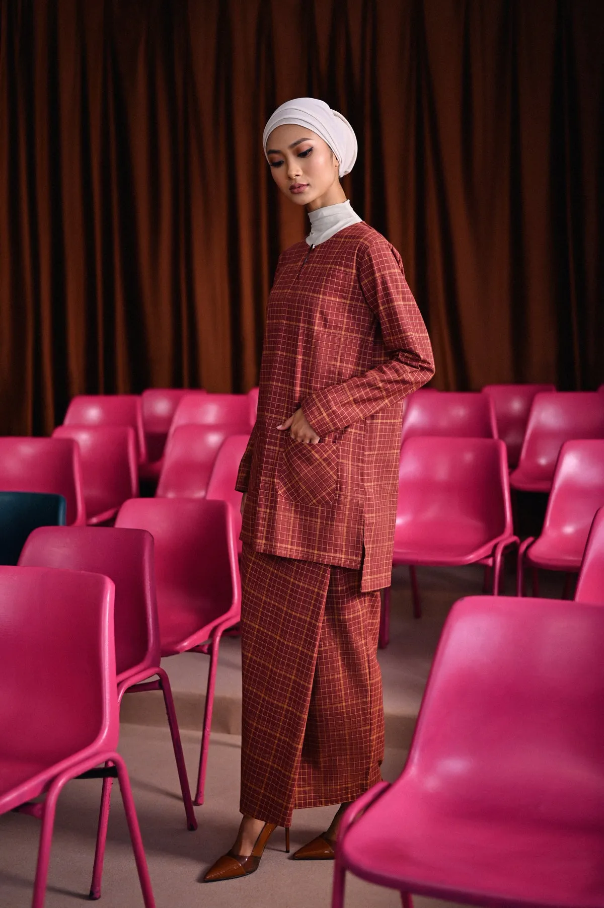 The Dulu Kita Women Kurti - Kita Brown Checked