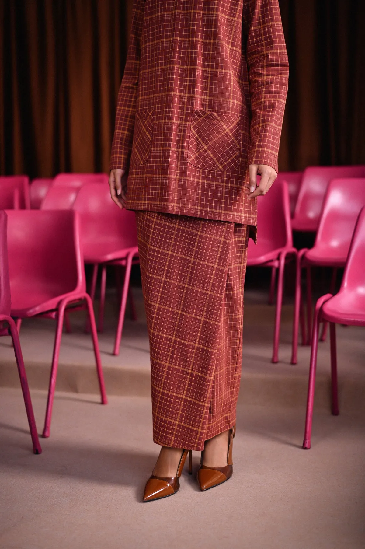 The Dulu Kita Women Kurti - Kita Brown Checked