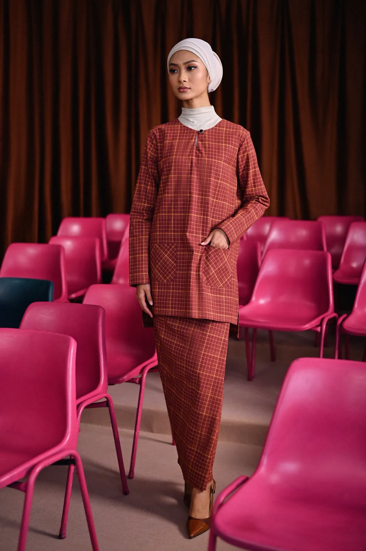 The Dulu Kita Women Kurti - Kita Brown Checked